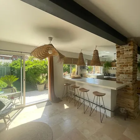 Maison Oneill * Dunkirk